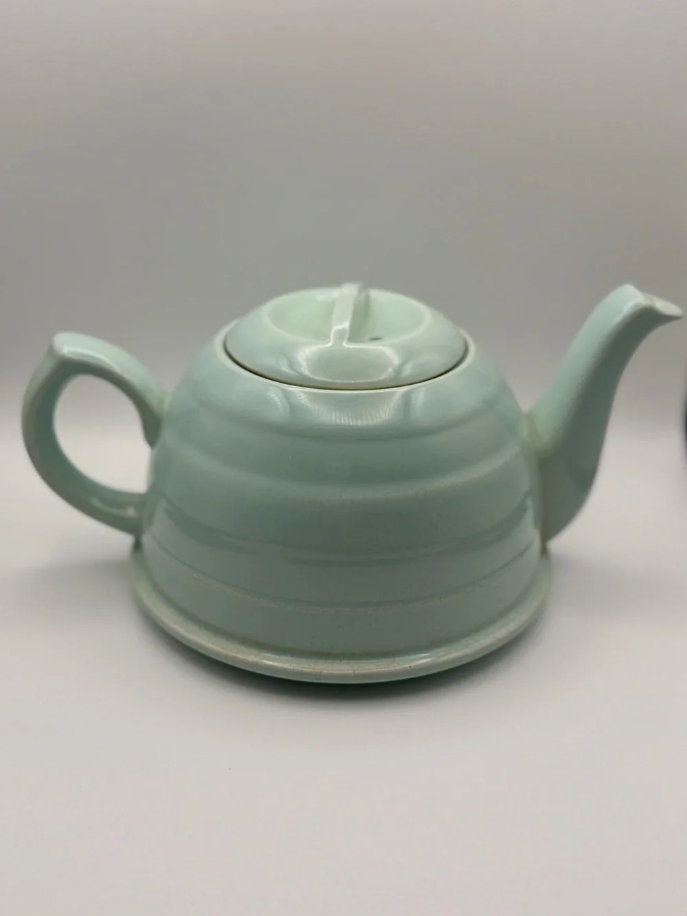 VTG Sadler Beehive Teapot Insulated Celadon Green Reg No 877668 Cottagecore